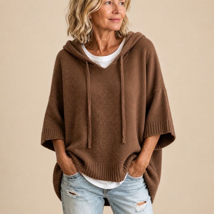 Oriana | Poncho met capuchon en driekwartmouwen