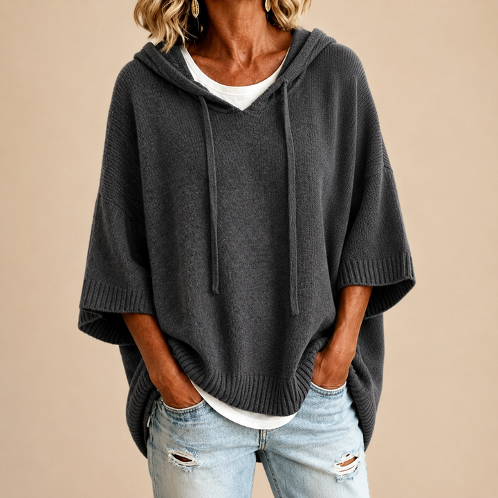 Oriana | Poncho met capuchon en driekwartmouwen