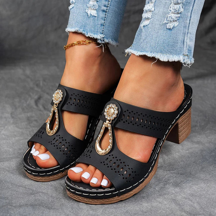 MILANA - CHIC SLIP HAKKEN