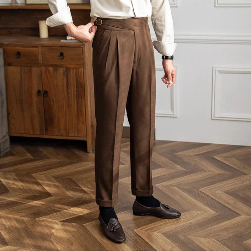 Valducci | Casual Tailored Pantalon met omgeslagen pijpen