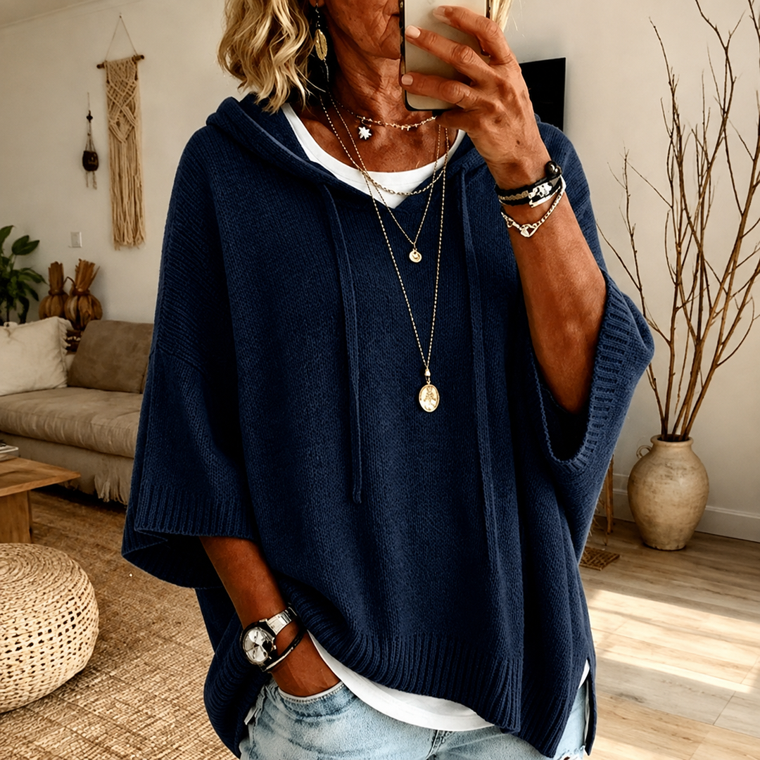 Juliette™ | Elegante Marineblauwe Poncho met Capuchon