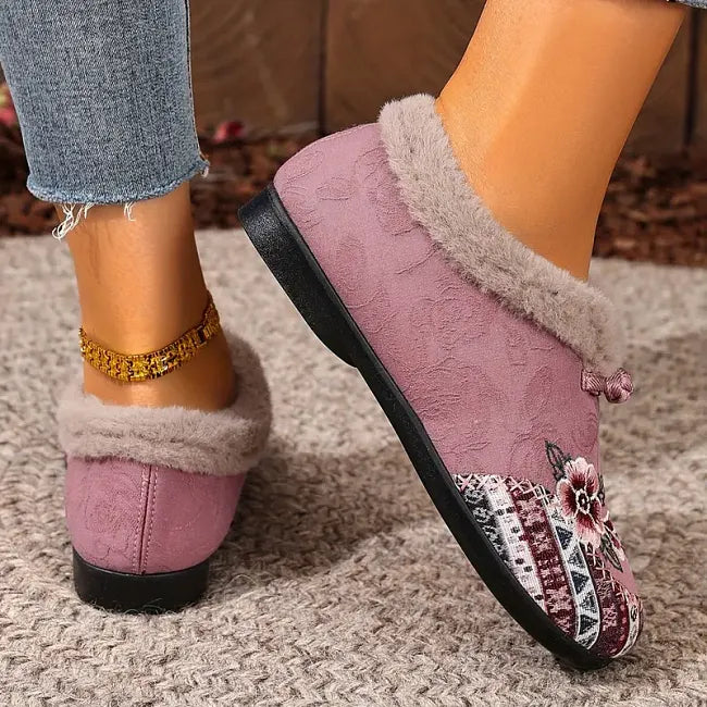 Dannelia | Comfortabele instapschoenen met bloemenborduursels