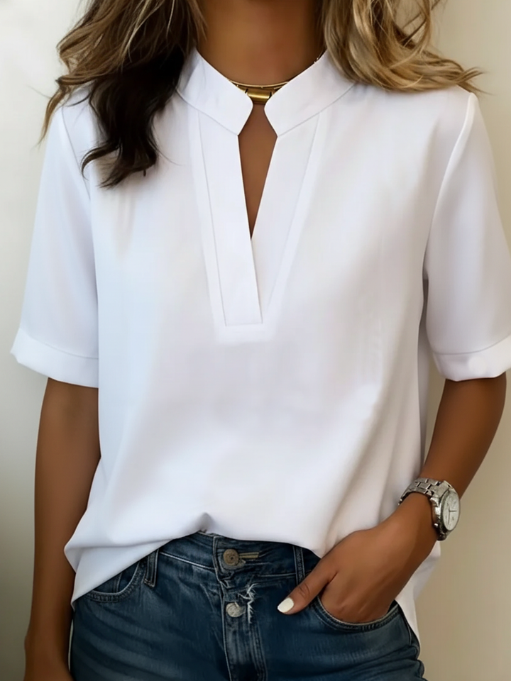 Margot | Chique Blouse met V-hals en Goudkleurig Detail