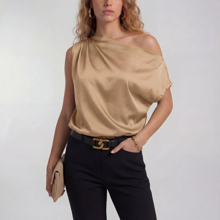 Camilla – Chic Casual Eén Schouder Blouse