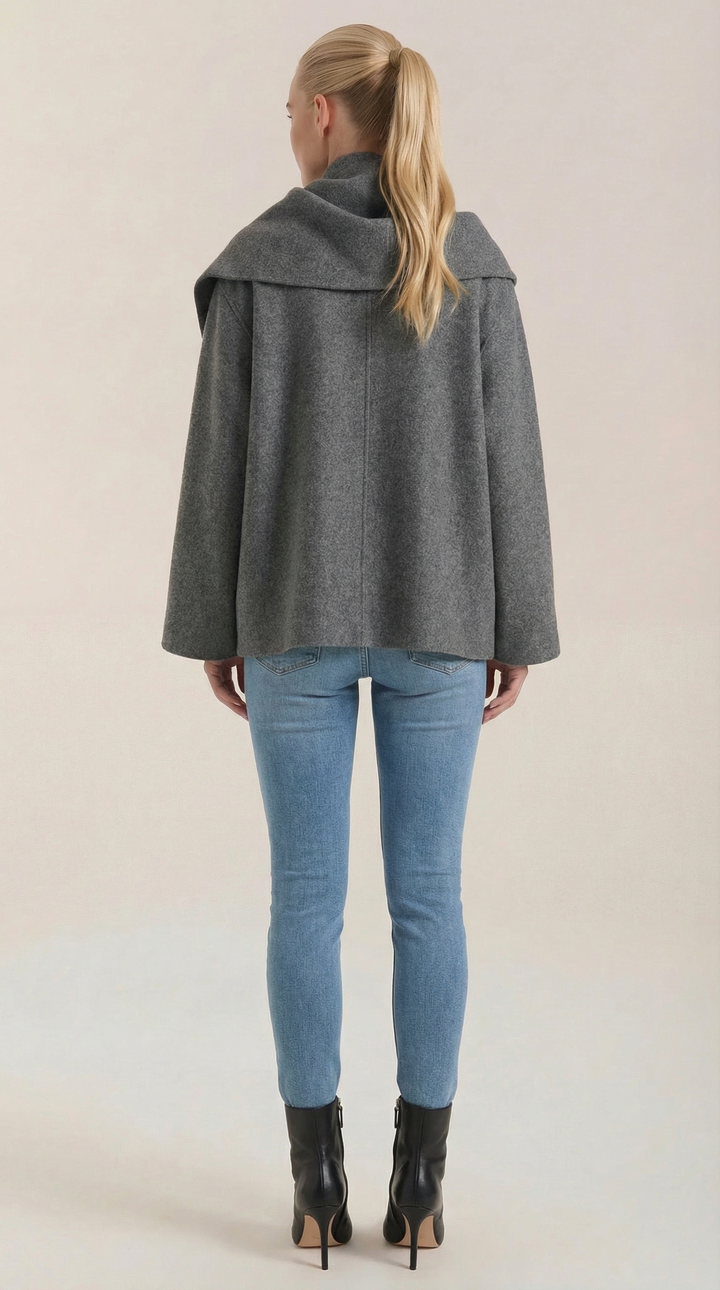Kristina Cozy Cape-Jas