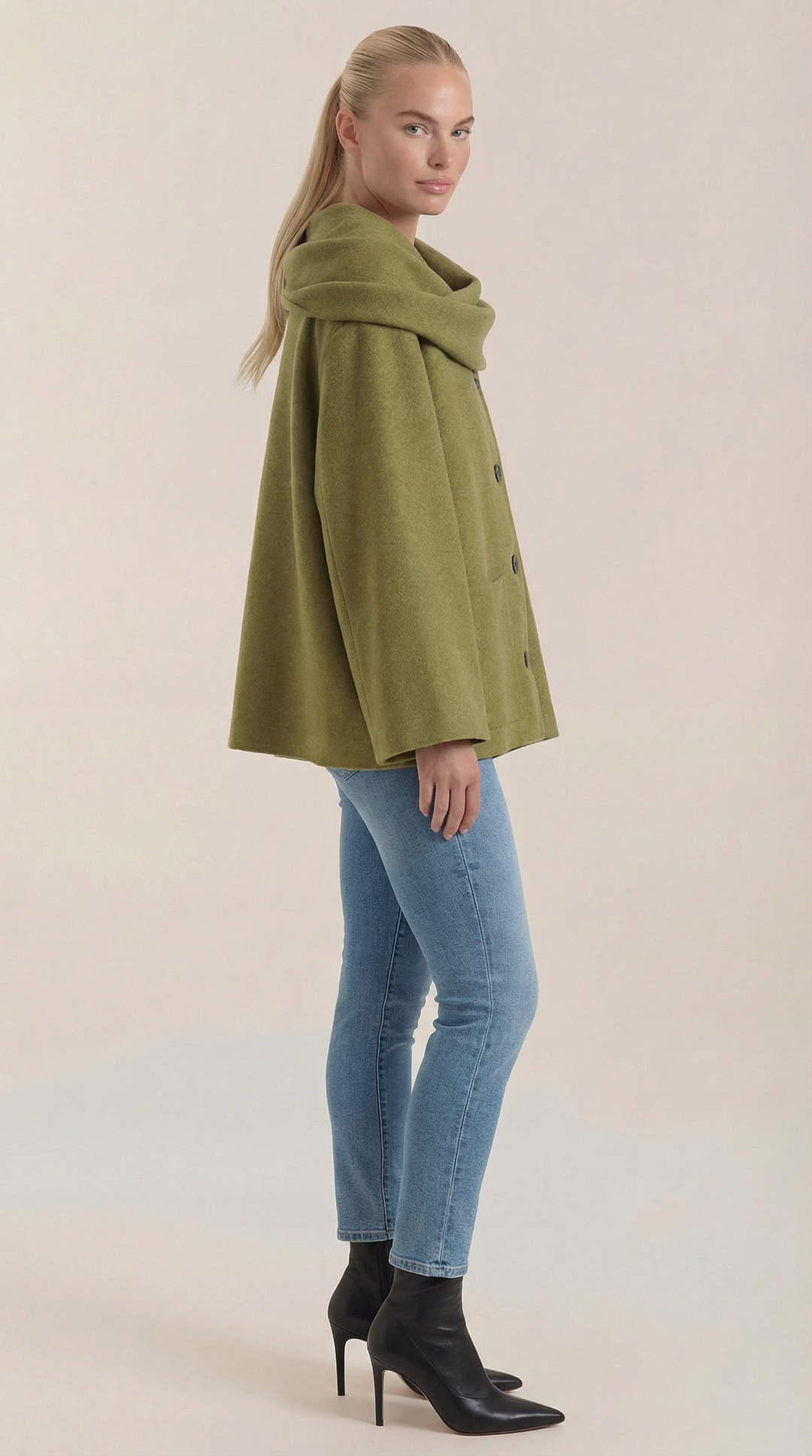 Kristina Cozy Cape-Jas