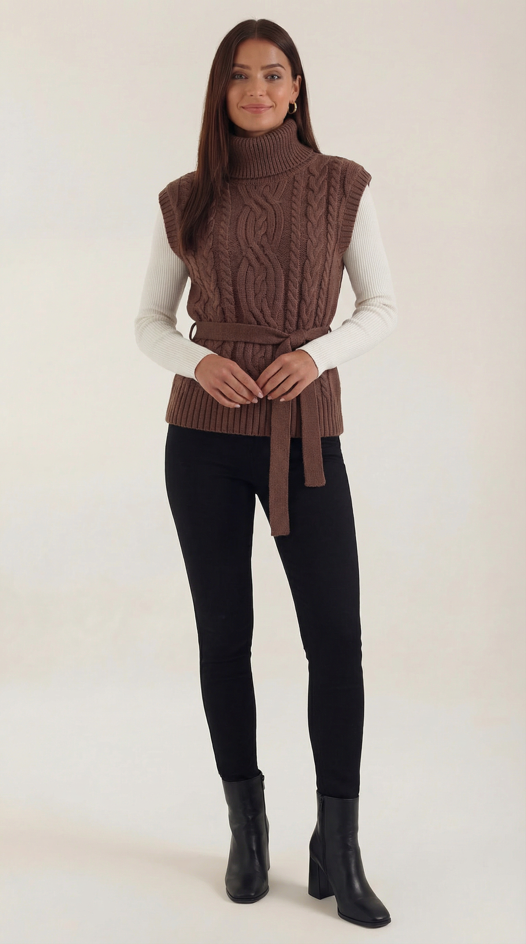 Wendy hoge hals kabelgebreide vest