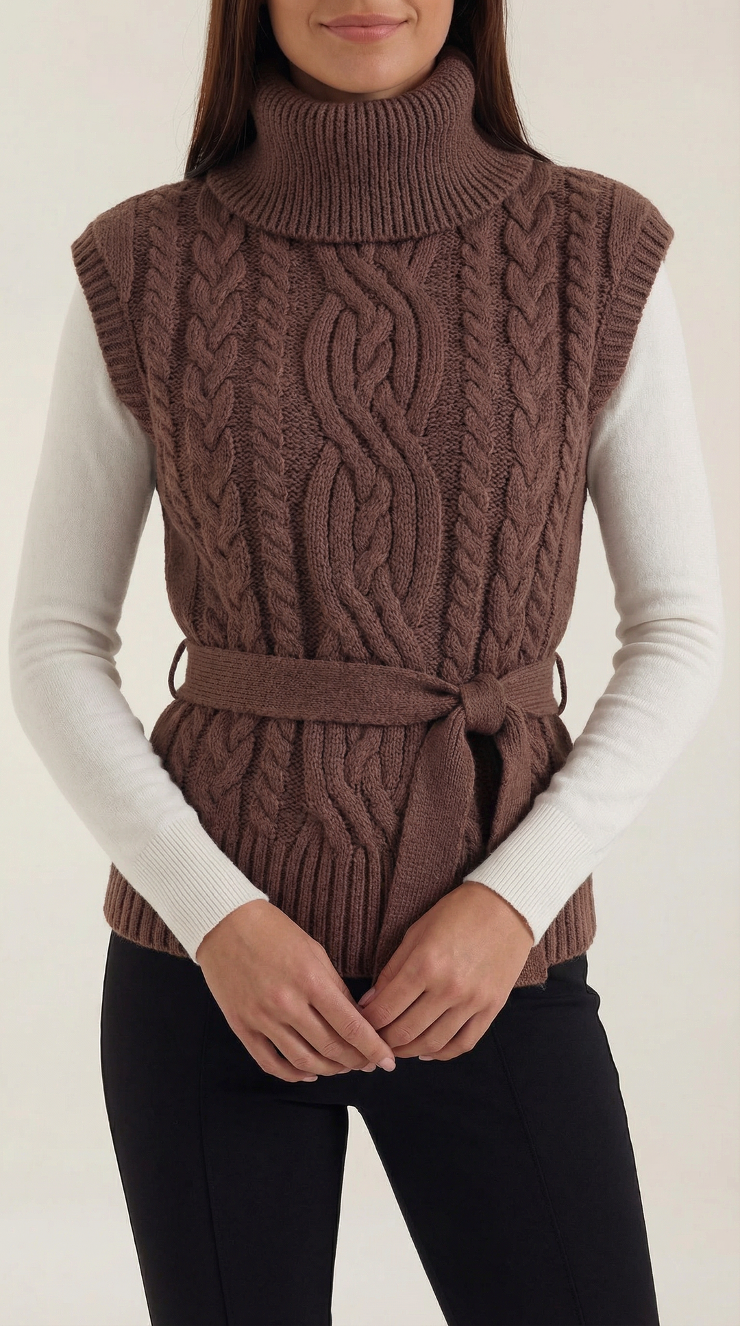 Wendy hoge hals kabelgebreide vest