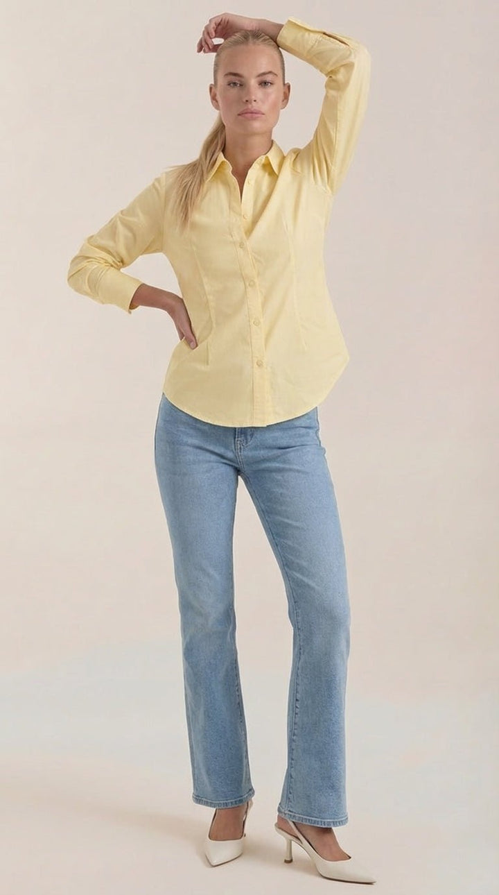 Cornelia Knopjes Blouse
